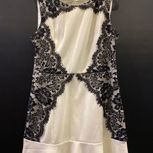 Classic White Dress with Black Lace Accents Size L